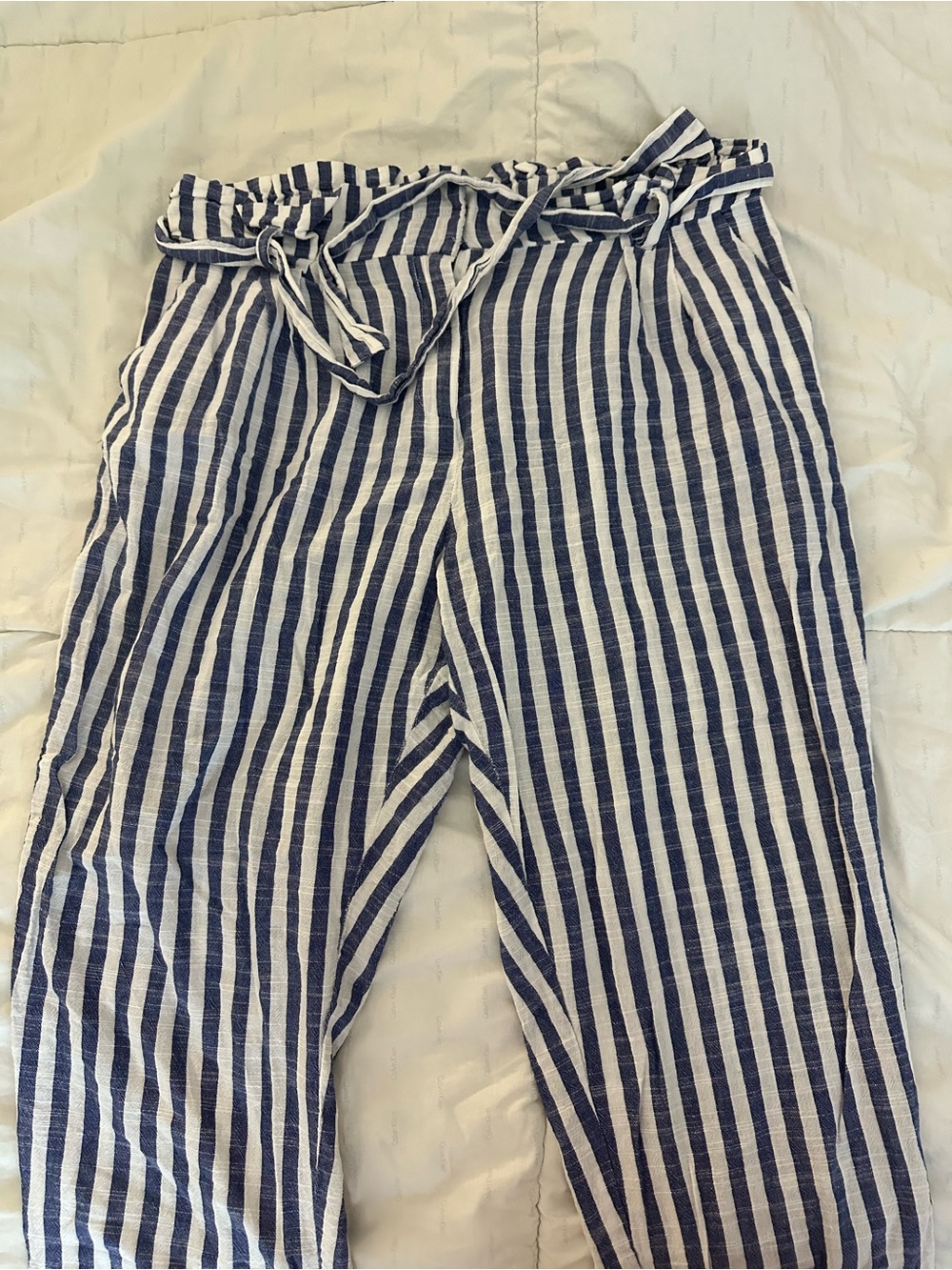 Charlotte Russe Striped Cotton-Linen Drawstring Women’s Pants — Navy & White